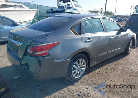 2014 Nissan Altima 2.5 S из США, поврежденный, VIN 1N4AL3AP7EC135819